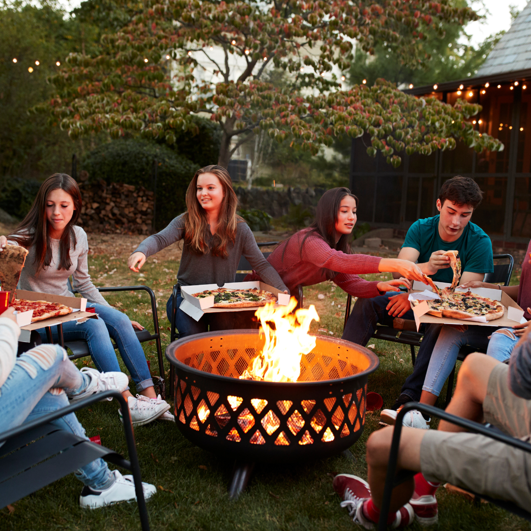 Firewood Logs for Warming and Outdoor Camping (~45 - 60 minute burn time)